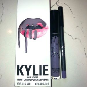 Kylie cosmetics velvet liquid lipstick 💄